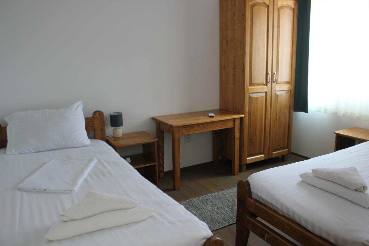 Hotel Cerdacul Cu Stuf Sfântu Gheorghe Exterior foto